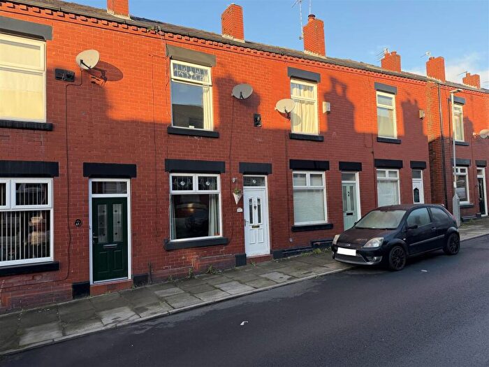 2 Bedroom Terraced House For Sale In Hamilton Street, Stalybridge, SK15