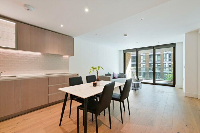 2 Bedroom Flat To Rent In Radley House, Prince Of Wales Drive, London, SW11