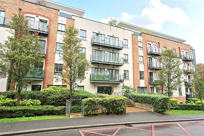 2 Bedroom Flat For Sale In Apsley House, London, SW15