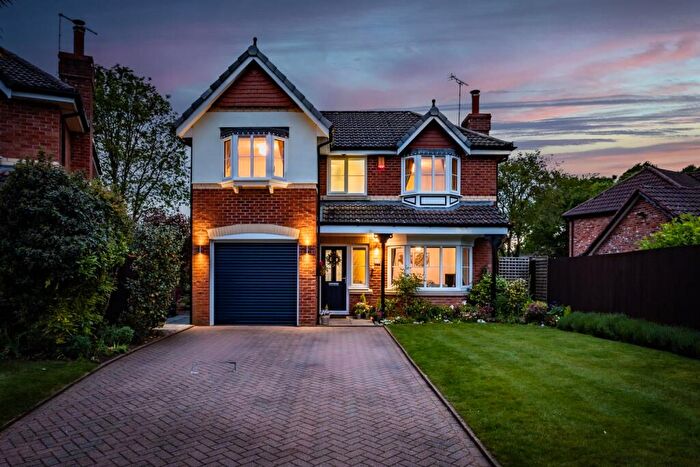 4 Bedroom Detached House For Sale In Sandington Drive, Cuddington, CW8