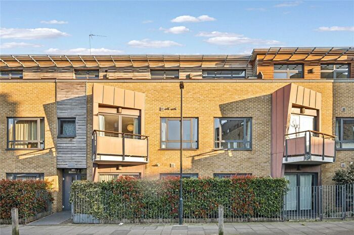 2 Bedroom Flat To Rent In Woodland Crescent, Greenwich, SE10