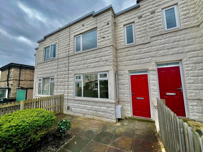 3 Bedroom Terraced House To Rent In Bank Avenue, Horsforth, Leeds, West Yorkshire, LS18
