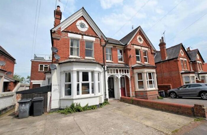 1 Bedroom Apartment To Rent In Tilehurst Road, Reading, RG30