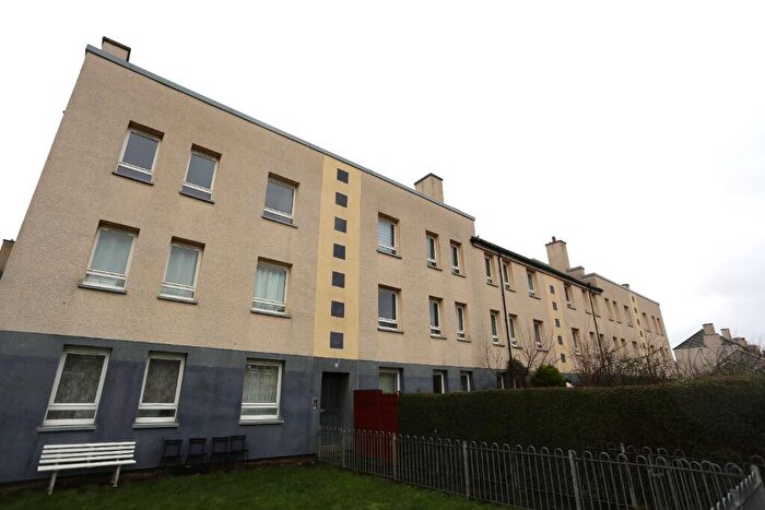 2 Bedroom Flat To Rent In Wardieburn Place West, Granton, Edinburgh, EH5