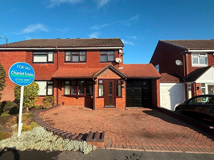 3 Bedroom Semi-Detached House For Sale In Reedly Road, New Invention, WV12