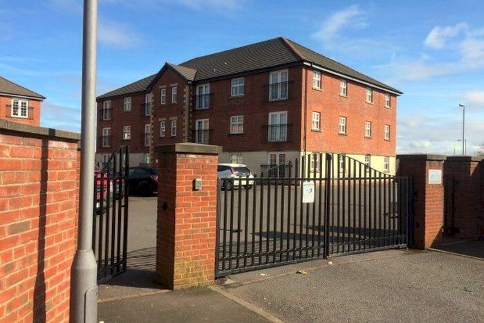 2 Bedroom Flat To Rent In Piele Road, St. Helens, WA11