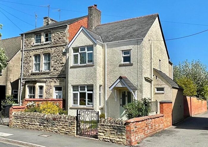 3 Bedroom Detached House For Sale In Victoria Road, Cirencester, GL7