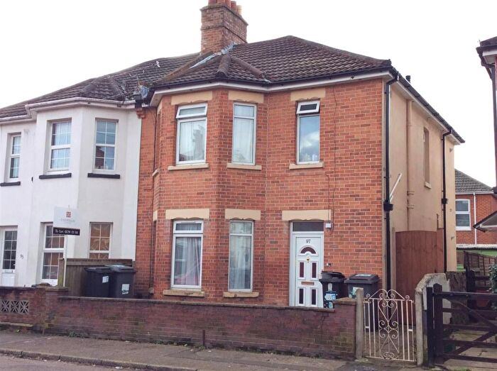 1 Bedroom Flat To Rent In Shelbourne Road, Charminster, Bournemouth, Dorset, BH8