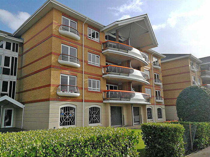 2 Bedroom Apartment To Rent In Sonata House, Lock Approach, Port Solent, PO6