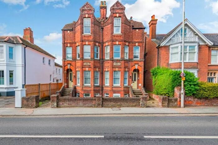1 Bedroom Terraced House To Rent In First Floor Whitstable Road, Canterbury, CT2