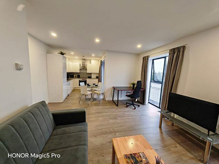 1 Bedroom Flat To Rent In Butchers Road, Supreme Point, E16