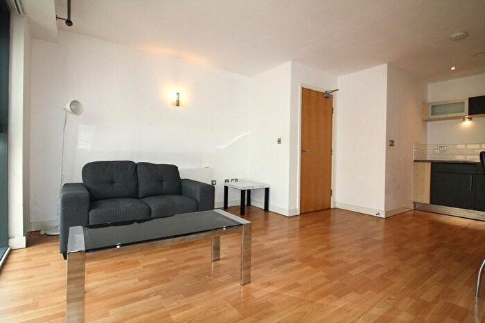 1 Bedroom Apartment To Rent In West One Peak, Cavendish Street, S3