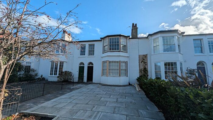 2 Bedroom Flat To Rent In Lord Street, Southport, PR8