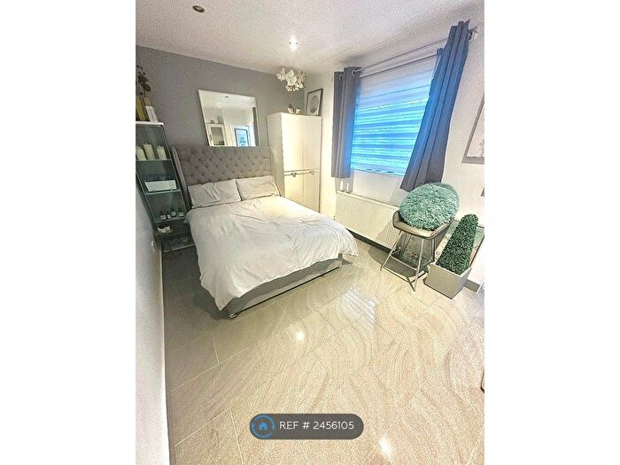 Studio To Rent In Eversley Avenue, Bexleyheath, DA7