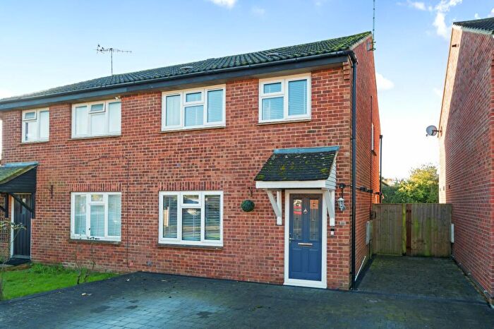 3 Bedroom Property For Sale In Barnetts Field, Westergate, Chichester, PO20