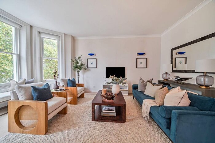 2 Bedroom Flat For Sale In Cornwall Gardens, South Kensington, London, SW7