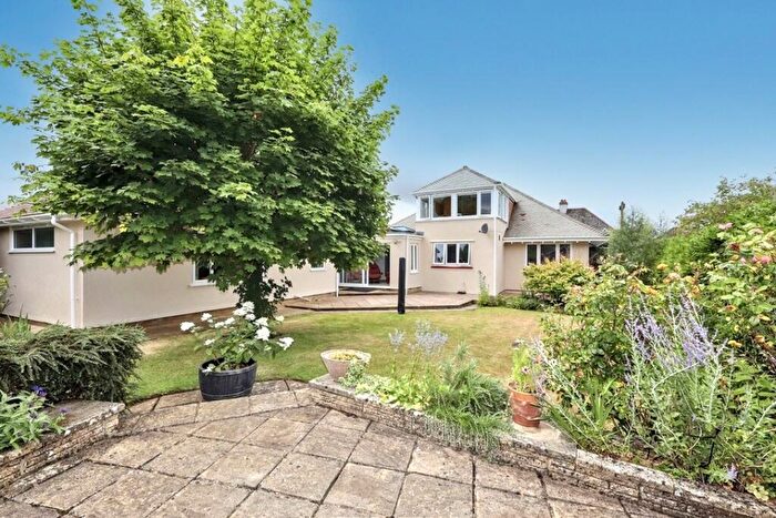 4 Bedroom Detached House For Sale In Compton Road, Shepton Mallet, BA4