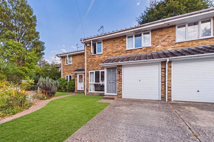 4 Bedroom Terraced House For Sale In In The Ray, Maidenhead, Berkshire, SL6