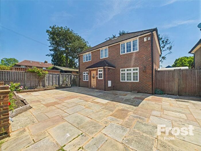 4 Bedroom Detached House For Sale In Queens Way, Feltham, Middlesex, TW13