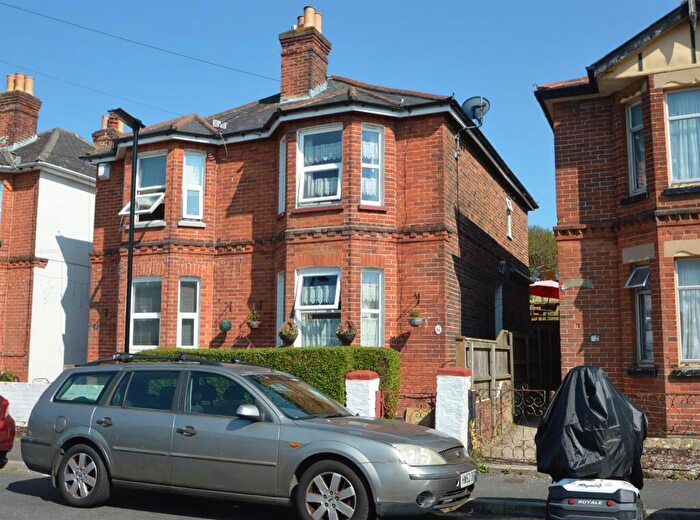 2 Bedroom Semi-Detached House For Sale In Central Ryde, PO33