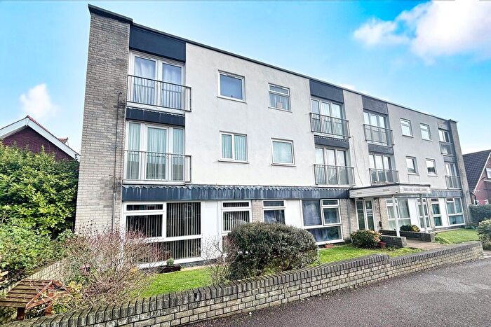 2 Bedroom Flat For Sale In Willam George Court, High Street, Lee-On-The-Solent, PO13