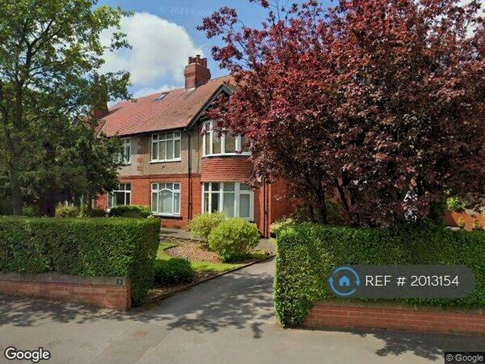 2 Bedroom Flat To Rent In Woodlands Drive, Harrogate, HG2