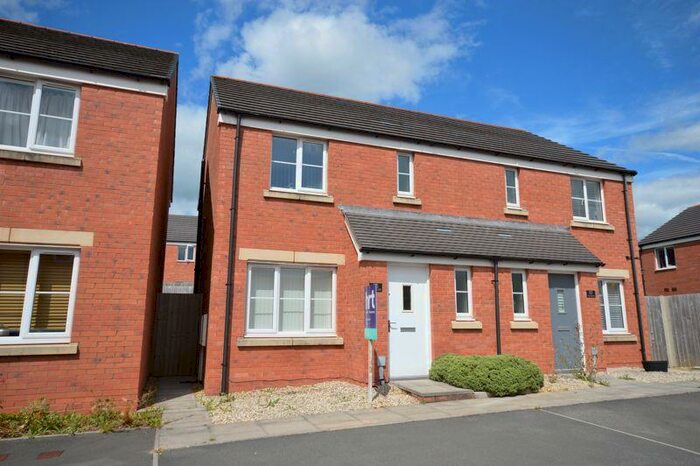 3 Bedroom Semi-Detached House To Rent In Clos Y Coed Castan, Bridgend, CF35
