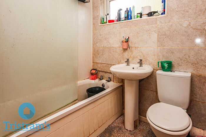 3 Bedroom End Of Terrace House For Sale In Bourne Close, Beeston, NG9