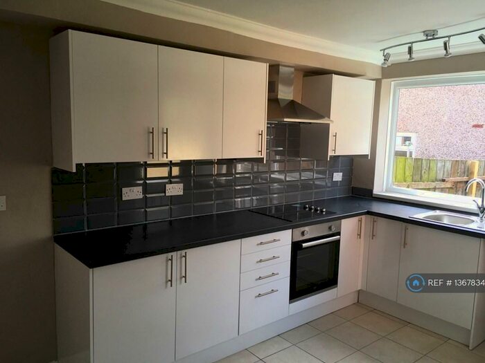 3 Bedroom Semi-Detached House To Rent In Russell Avenue, South Shields, NE34