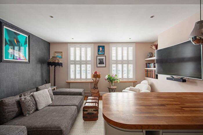 2 Bedroom Flat For Sale In Mell Street, Tramway House, SE10