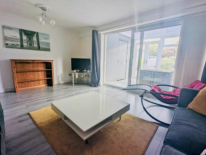 3 Bedroom End Of Terrace House To Rent In Square Close, Quinton, Birmingham, B32