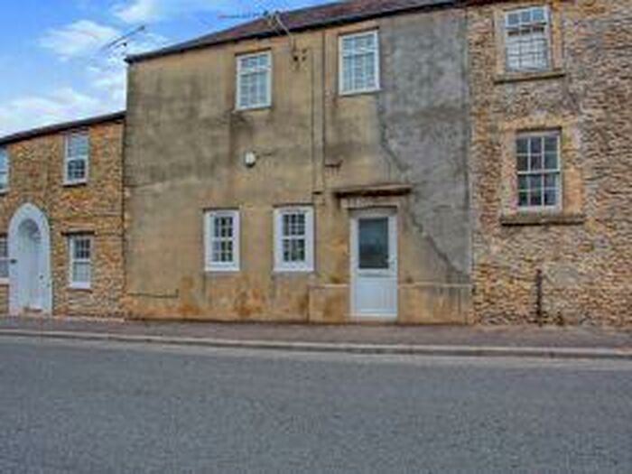 Flat To Rent In Wincanton, Somerset, BA9
