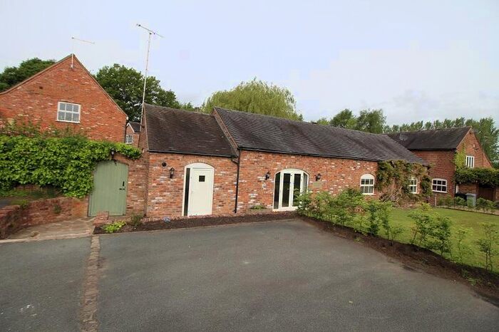 3 Bedroom Barn To Rent In Lake View, Alsager, ST7