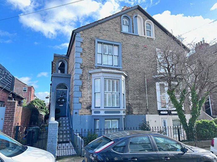 4 Bedroom Semi-Detached House For Sale In Albany Road, Portsmouth, Hampshire, PO5