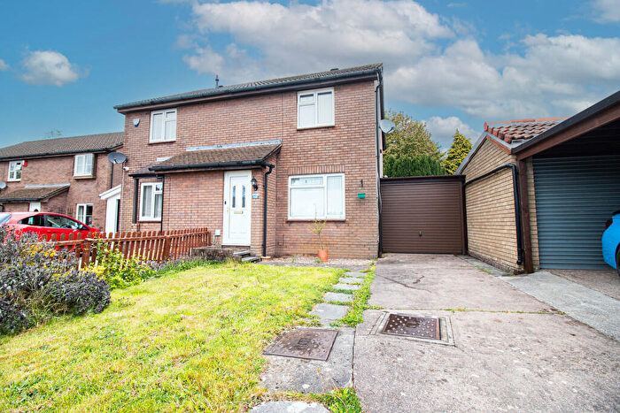 3 Bedroom Semi-Detached House To Rent In Pendragon Close, Thornhill, CF14