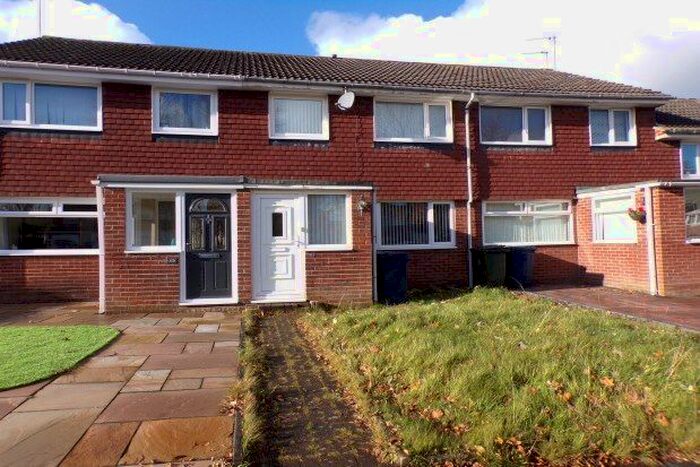 3 Bedroom Property To Rent In Cowdray Court, Newcastle Upon Tyne NE3