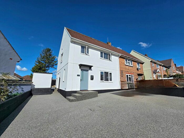 3 Bedroom Semi Detached House For Sale In Ystrad Fawr, Bridgend, CF31