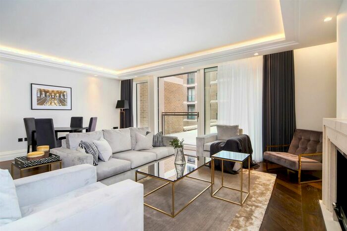 2 Bedroom Flat For Sale In Gladstone House, The Strand, WC2R