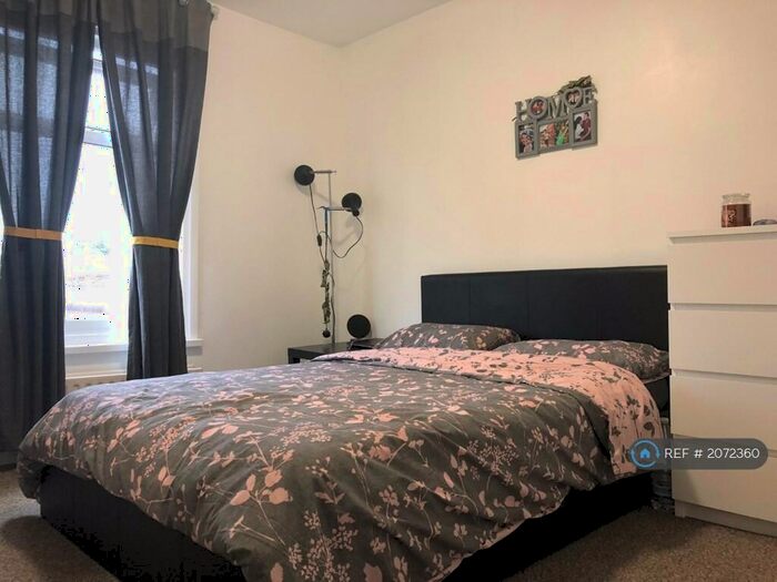 2 Bedroom Terraced House To Rent In North Street, Luton, LU2