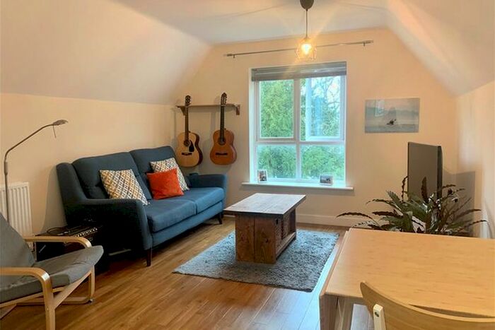 1 Bedroom Flat To Rent In Lindoe Close, Southampton SO15