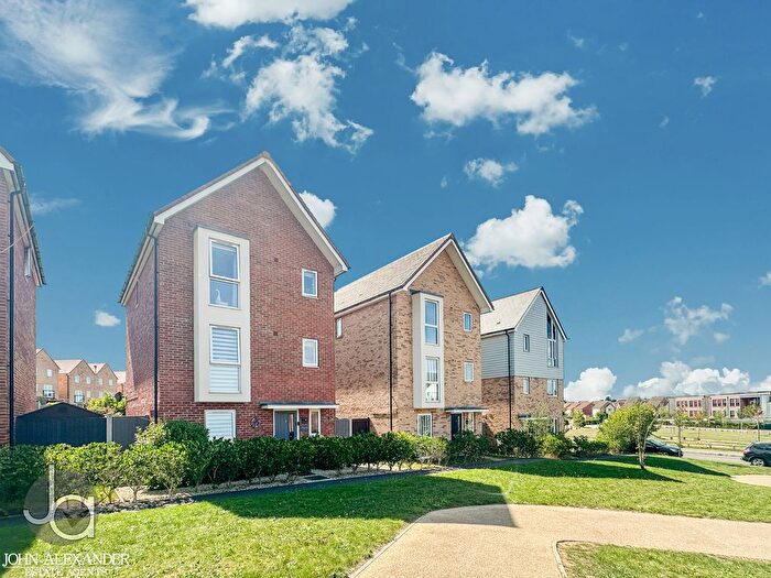 4 Bedroom Detached House For Sale In Reg Hilham Walk, Stanway, CO3