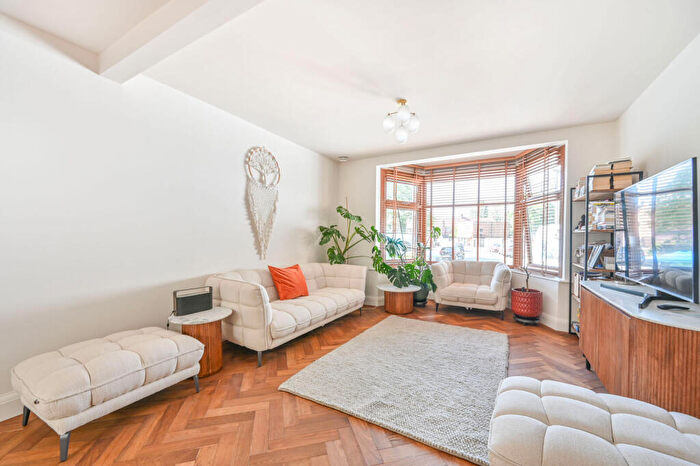 3 Bedroom House For Sale In Elmside Road, Wembley Park, Wembley, HA9