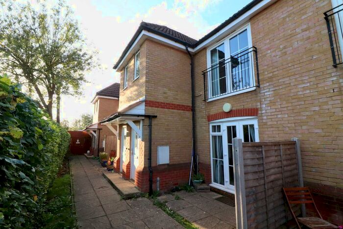 1 Bedroom Maisonette To Rent In Wensleydale, Luton, Bedfordshire, LU2