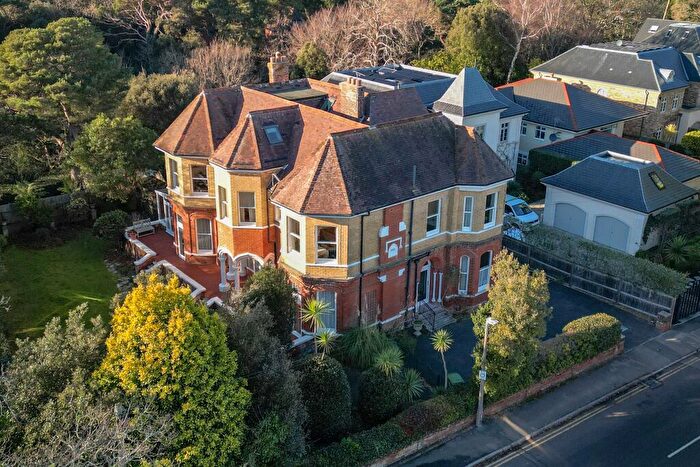 2 Bedroom Apartment To Rent In Cliff Drive, Canford Cliffs, BH13