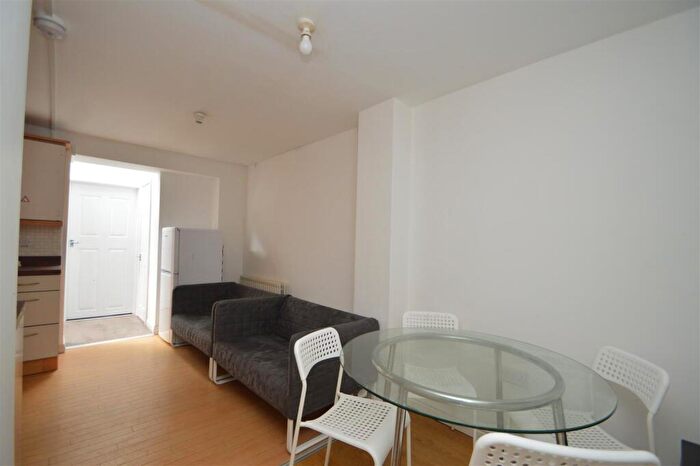 5 Bedroom House To Rent In Cropthorne Road South, Horfield, Bristol, BS7