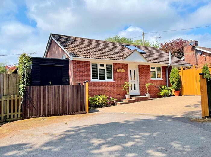 2 Bedroom Detached Bungalow For Sale In Fawley Road, Hythe, SO45