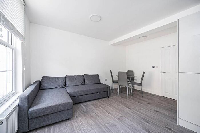 1 Bedroom Flat To Rent In Old Street, Old Street, London, EC1V