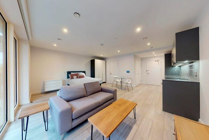 Studio To Rent In New Lion Way, London, SE17