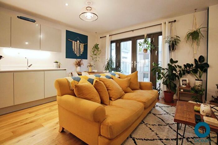 2 Bedroom Apartment To Rent In Abel Yard - Wapping Wharf, BS1