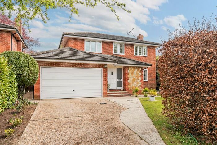 3 Bedroom Detached House For Sale In Hilltop Rise, Great Bookham, KT23